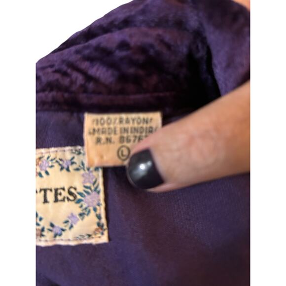 Rosettes 90's Vintage Purple Crushed Velvet Button Up Blouse, Women's Size Large - Picture 5 of 5